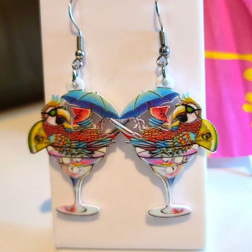 Margaritaville themed dangle margarita parrot earrings acrylic & silvert…